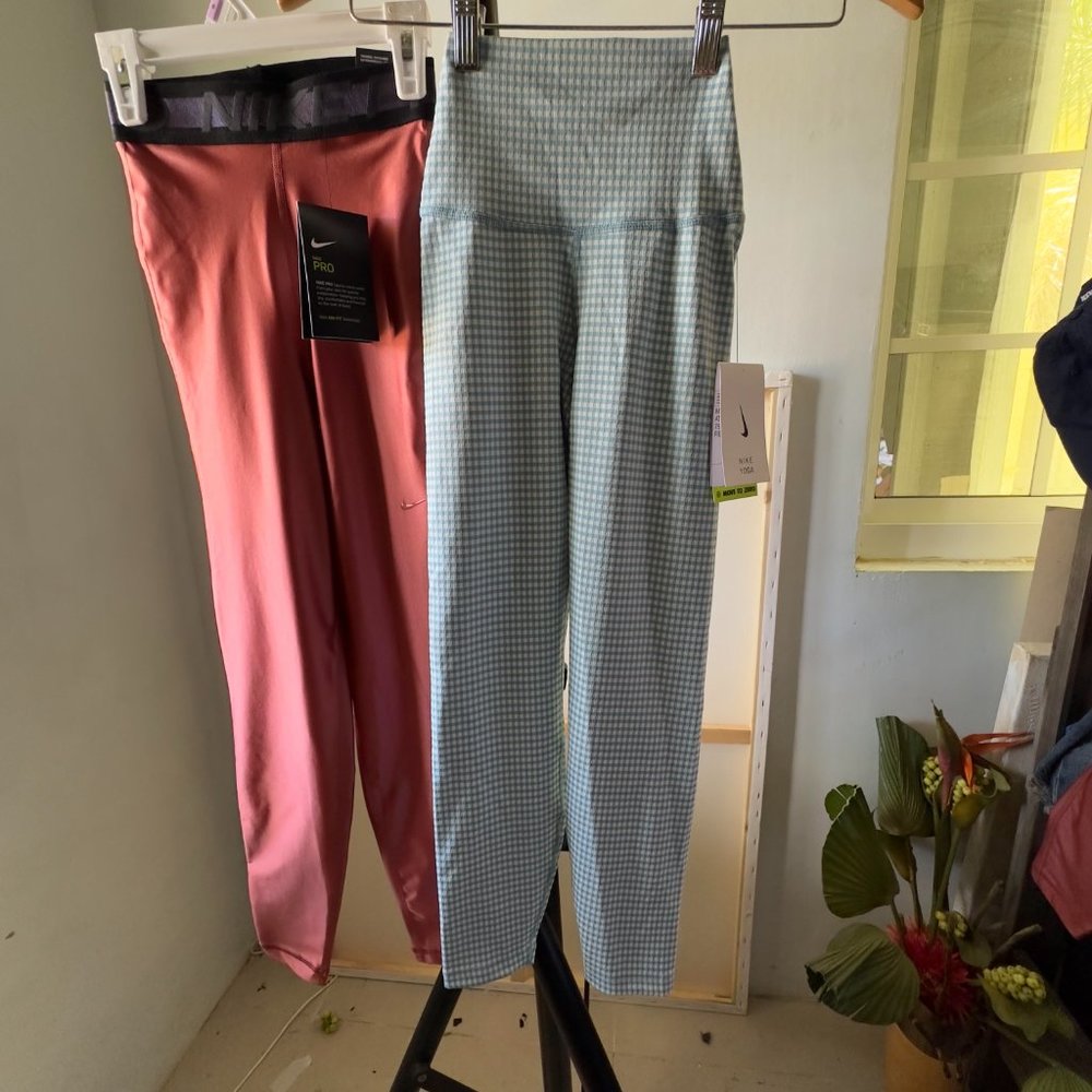 LOT OF 2 NWT NIKE PRO NIKE YOGA LEGGINGS WOMEN XXS